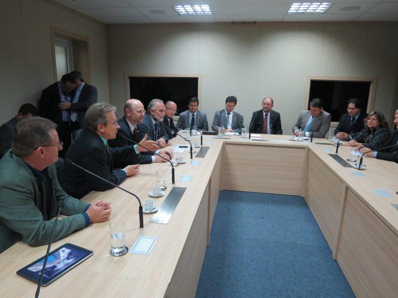 Anúncio sobre ponte internacional deve sair em dezembro